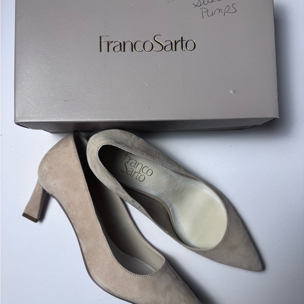 Franco Sarto Toya Suede Pumps Size 7.5, Chiffon Classic Beige Heels, Pointed Toe